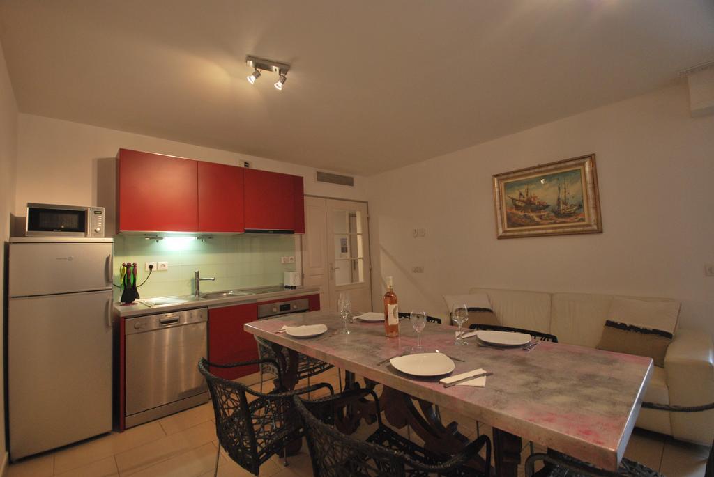 Le Vieux Port Apartments Cannes Extérieur photo